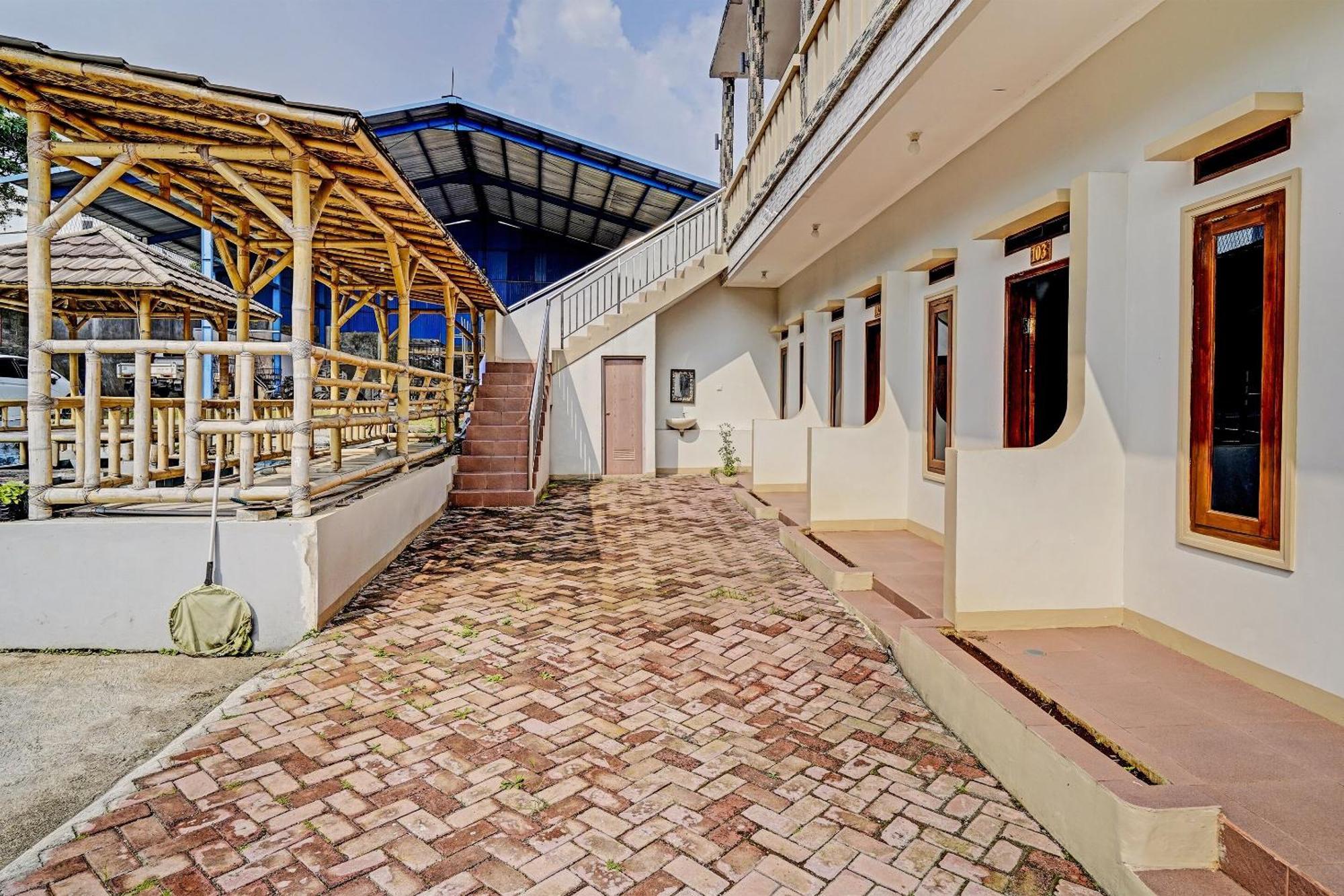Oyo Life 91469 Pondok Pelita Lembang Zewnętrze zdjęcie